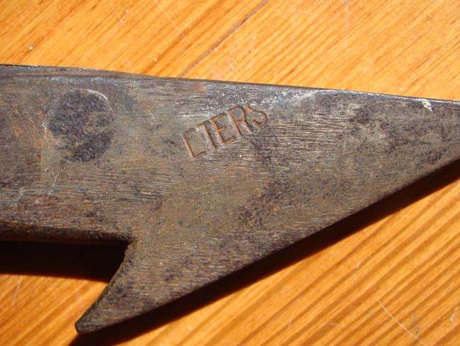 A fine iron 'Togglehead' whaling HARPOON made by Charles E. Peters of New Bedford, circa 1890-1910 — image 3